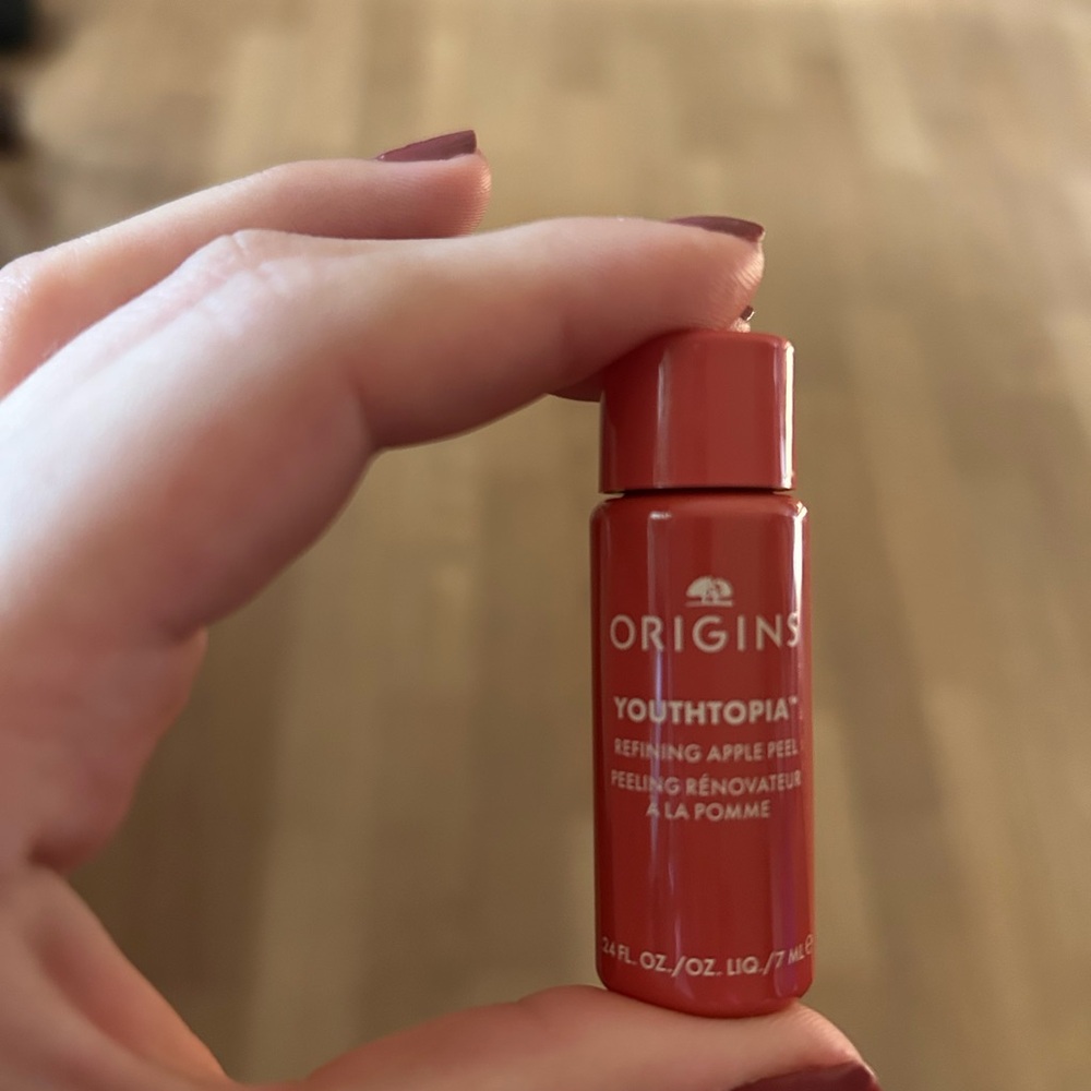 Origins Youthtopia Refining Apple Peel - Vibrant Red